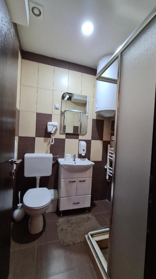 Vrnjačka Banja Apartmani Central 2.0 & Free Parking מראה חיצוני תמונה